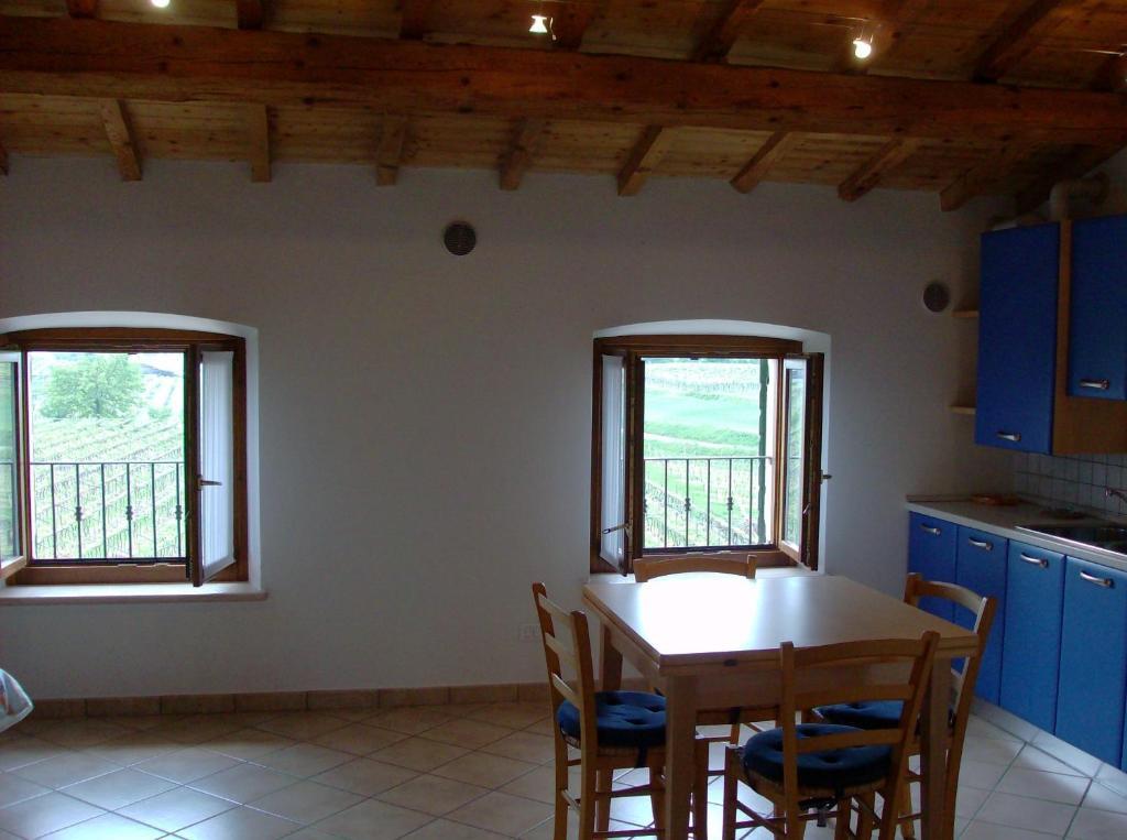 Appartamento con 2 Camere da Letto - Piano Superiore